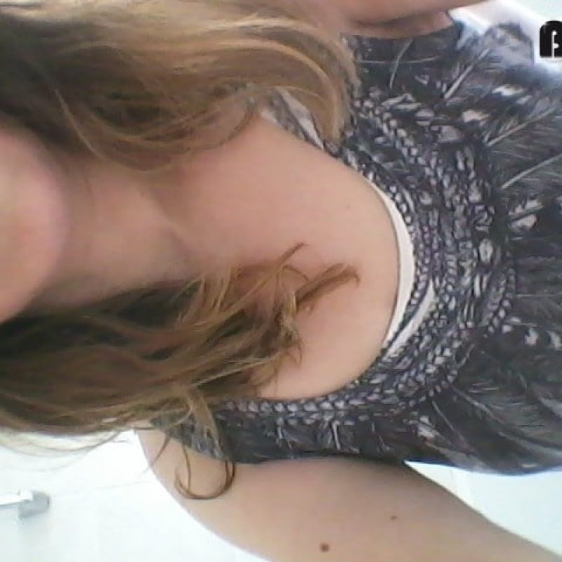 XAliceX